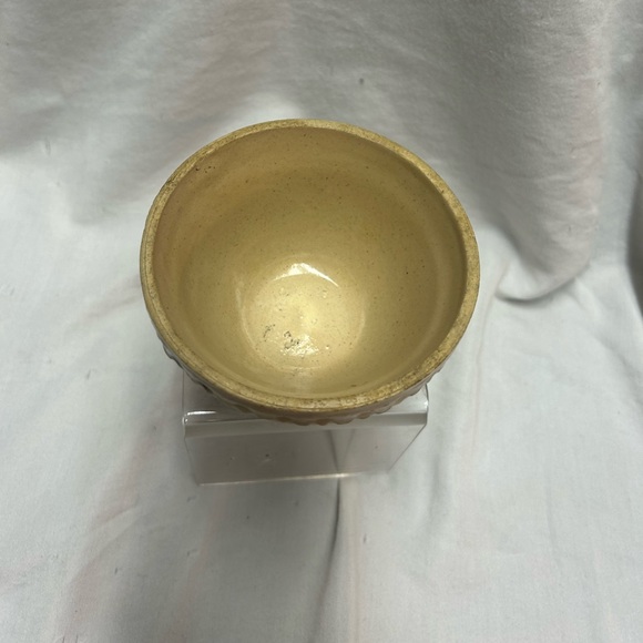 McCoy Yellow Ware Pink and Blue Stripes Pie Crust rim bowl . 4.5 wide x 3.5 tall - Picture 2 of 4